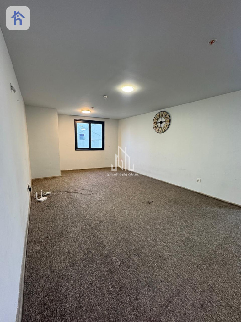 Cozy 2-BR Apartment, 4th Floor