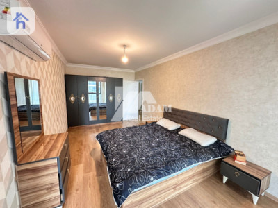 Bright and Modern Apartment in Prime Location Image 4