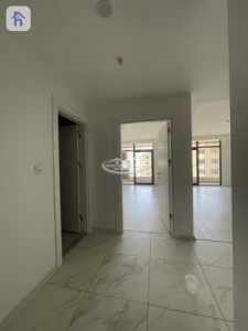 Modern Apartment in Empire Pearl Towers Image 4