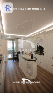 Luxurious Apartment with Park View Image 25