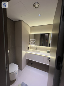 Spacious Apartment in Cavalli Tower Image 10