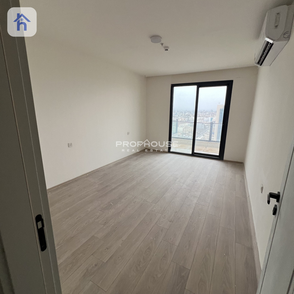 Modern Office Space in Phoenix Tower