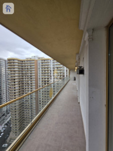 Spacious Apartment in Roya Tower image 7