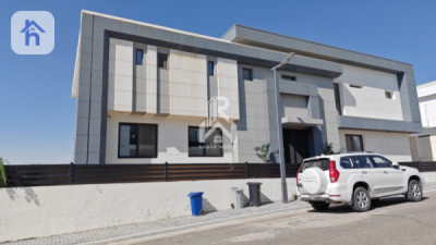 Luxury House — 1