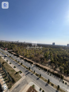 ئۆفیسێکی مۆدێرن دوو ژووری لەخۆدەگرێت وێنە 11