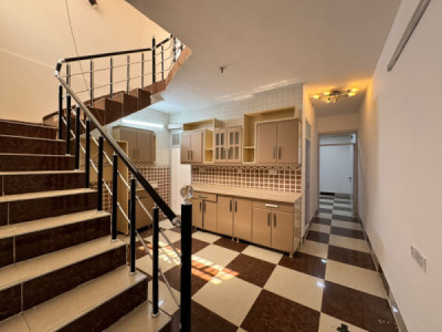 One Floor House Image 4