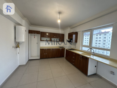 Modern Three-Bedroom Apartment for Rent Image 4