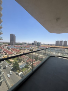 Spacious 3 Bedroom Apartment in Rami Towers image 11