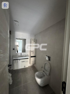 Modern 2-Bedroom Apartment image 10