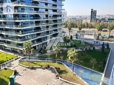 Bright and Modern Apartment in Prime Location Image 12