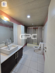 Modern 3 BR Apartment image 6