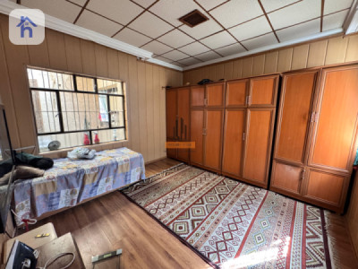 Three floor house for sale Image 8