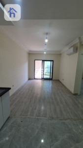 Luxurious One-Bedroom Apartment in Eskan Towers image 1