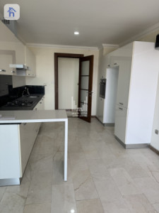 Luxurious 5-Bedroom Apartment in Erbil Image 3