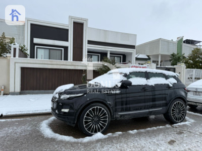 خانوویەکی ئارام لە شاری گەنجان image 1