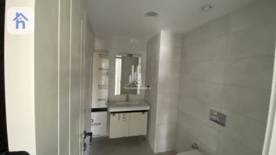 Modern Apartment in Rami Towers Resim 5
