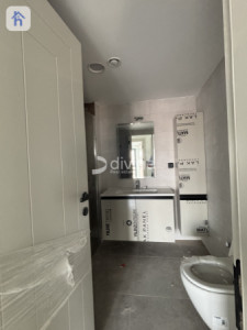 Corner Apartment Image 7