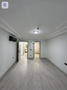Stylish Apartment in Prime Location image 5
