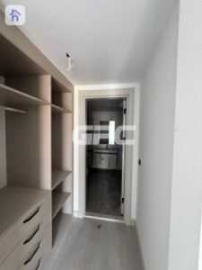 Spacious Apartment in Rami Towers image 12