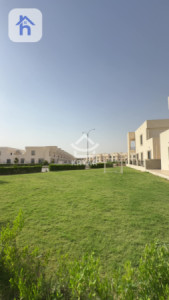 Spacious House with 4 Bedrooms image 18