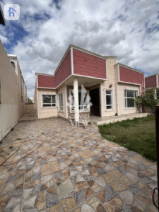 One Floor House image 1