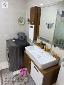 Modern Apartment with 2 Bedrooms image 8