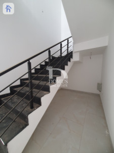 Commercial House For Rent Image 10