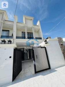 Modern House in Berkoty Nwe image 1