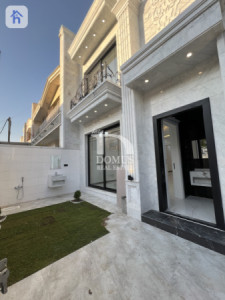 Bright and spacious House for sale image 2