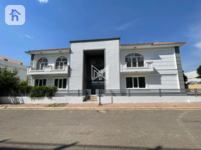 VIP House image 1