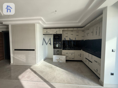 Cozy Studio Apartment in High Floor image 2