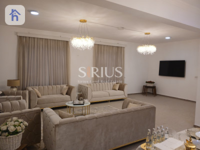 Charming House with 4 Bedrooms in Italian Style Image 6