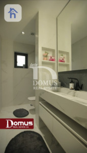 Modern House image 16