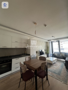 Modern Apartment with 2 Bedrooms Image 3