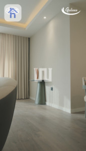 Cozy Apartment in London Towers Image 5