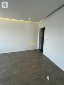 Apartment in Cash Image 4