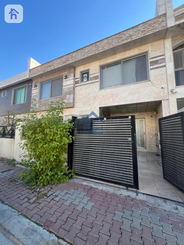 Spacious house in Hiwa City