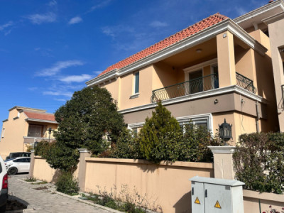 Corner House Image 3