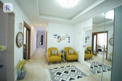 Luxurious Apartment with 3 Bedrooms Image 7