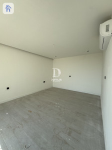 Spacious House with 5 bedrooms image 15