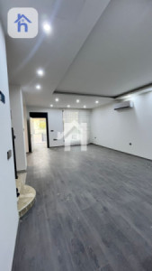 Modern House with 4 Bedrooms Image 4