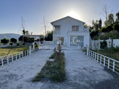 Luxury Farm with Swimming Pool — 1