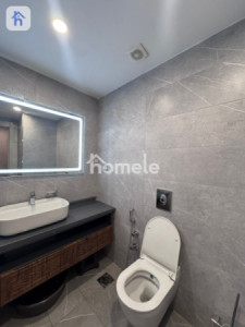 شقة مفروشة حديثة مع إطلالة رائعة صورة 4