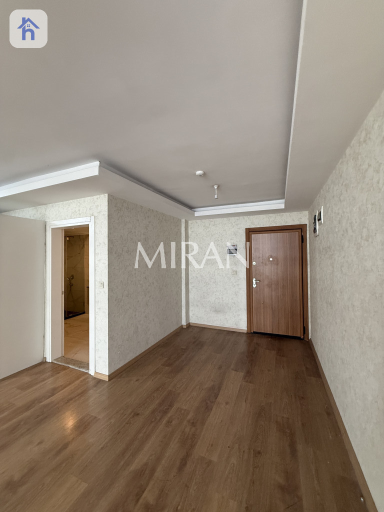 شوقەیەکی نایابی یەک ژووری نوستن لە شوێنێکی نایاب