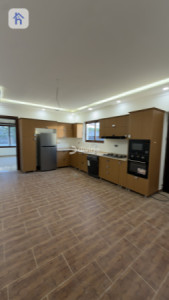 Spacious Family Home in American Village Resim 13