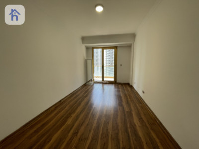 Modern 3 Bedroom Apartment for Rent Image 7