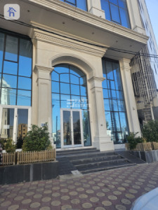 Spacious Commercial Building for Rent image 1