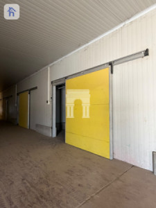 Large Warehouse Available for Purchase image 1