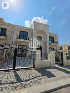 New Corner House image 2