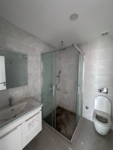Modern 2 Bedroom Apartment Image 5